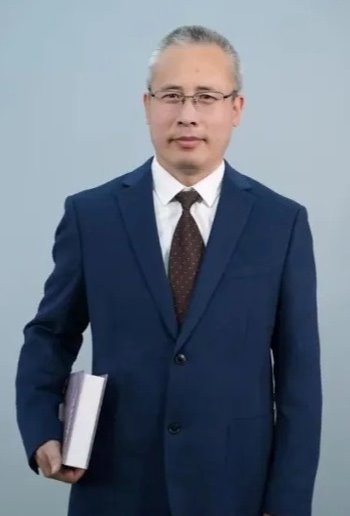 师德标兵|年福忠：教育不止教书，更要育人